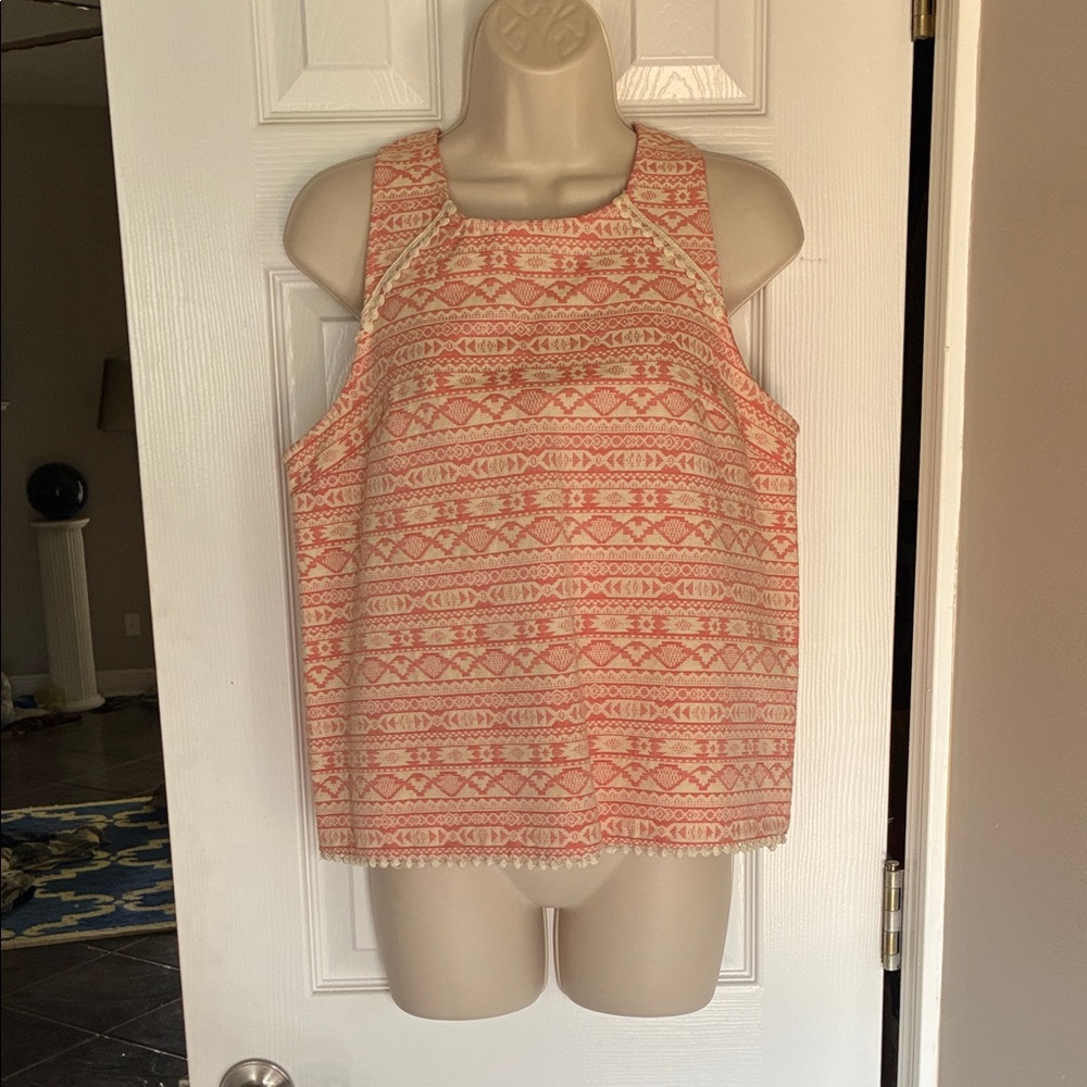 Xhilaration Coral Patterned Tank Top